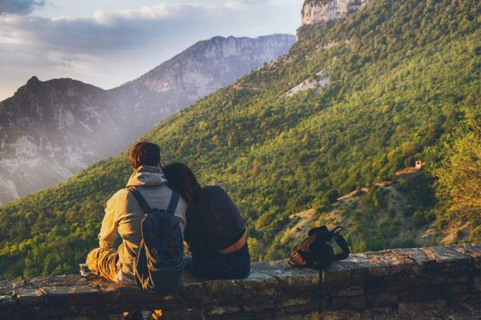 Oroscopo dell'amore – Compatibilità fra l'uomo Leone e la donna Acquario